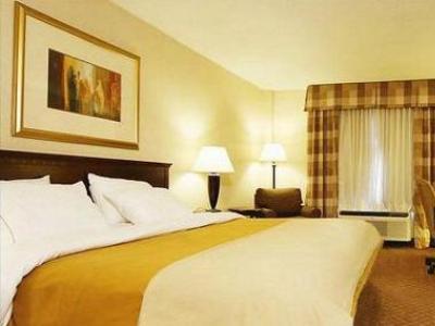 Holiday Inn Express Уотербери Экстерьер фото